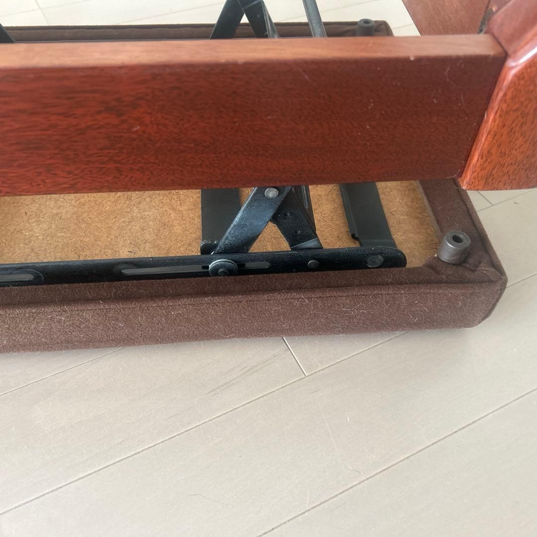 3/18までの特価品です！YAMAHAピアノ椅子（ネコ脚）