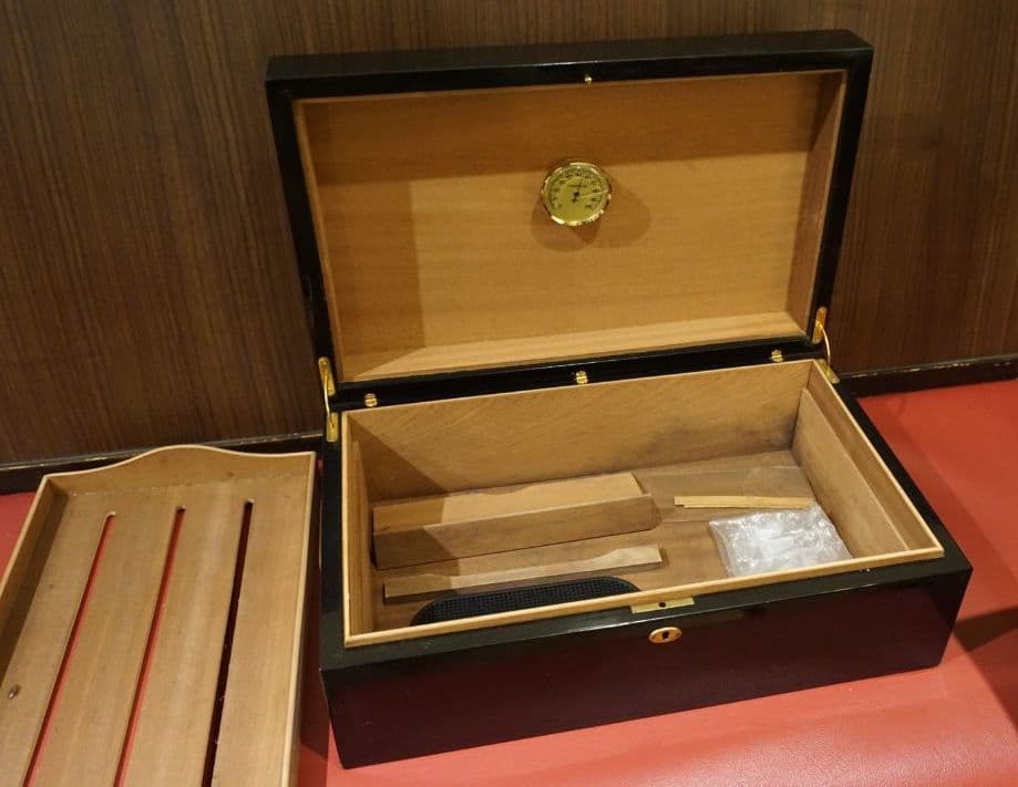 ヒューミドル ヴィンテージ アンティーク 割引