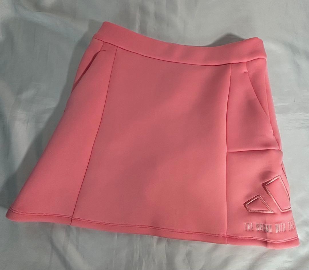 未使用adidas ダンボールニットフーディースカート セットアップ　ピンク