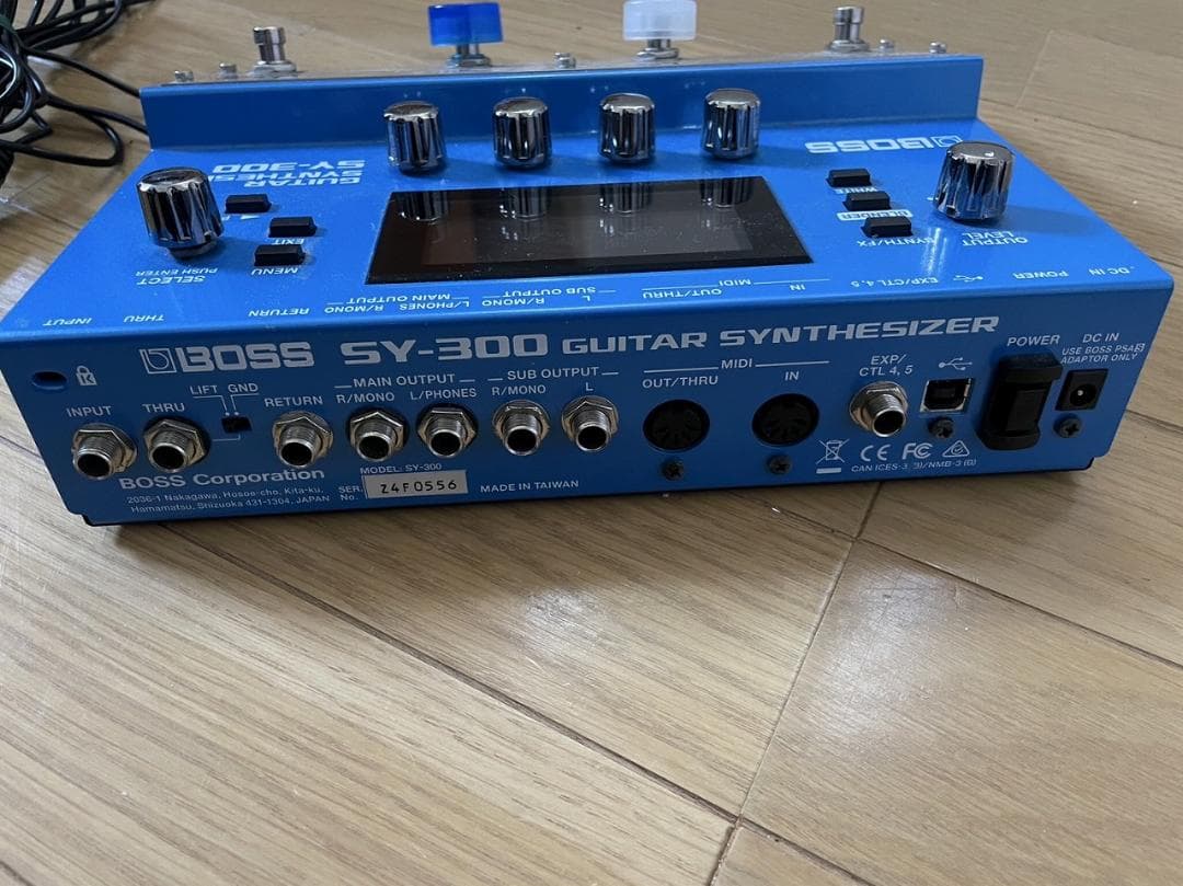 BOSS SY-300 ギターシンセサイザー