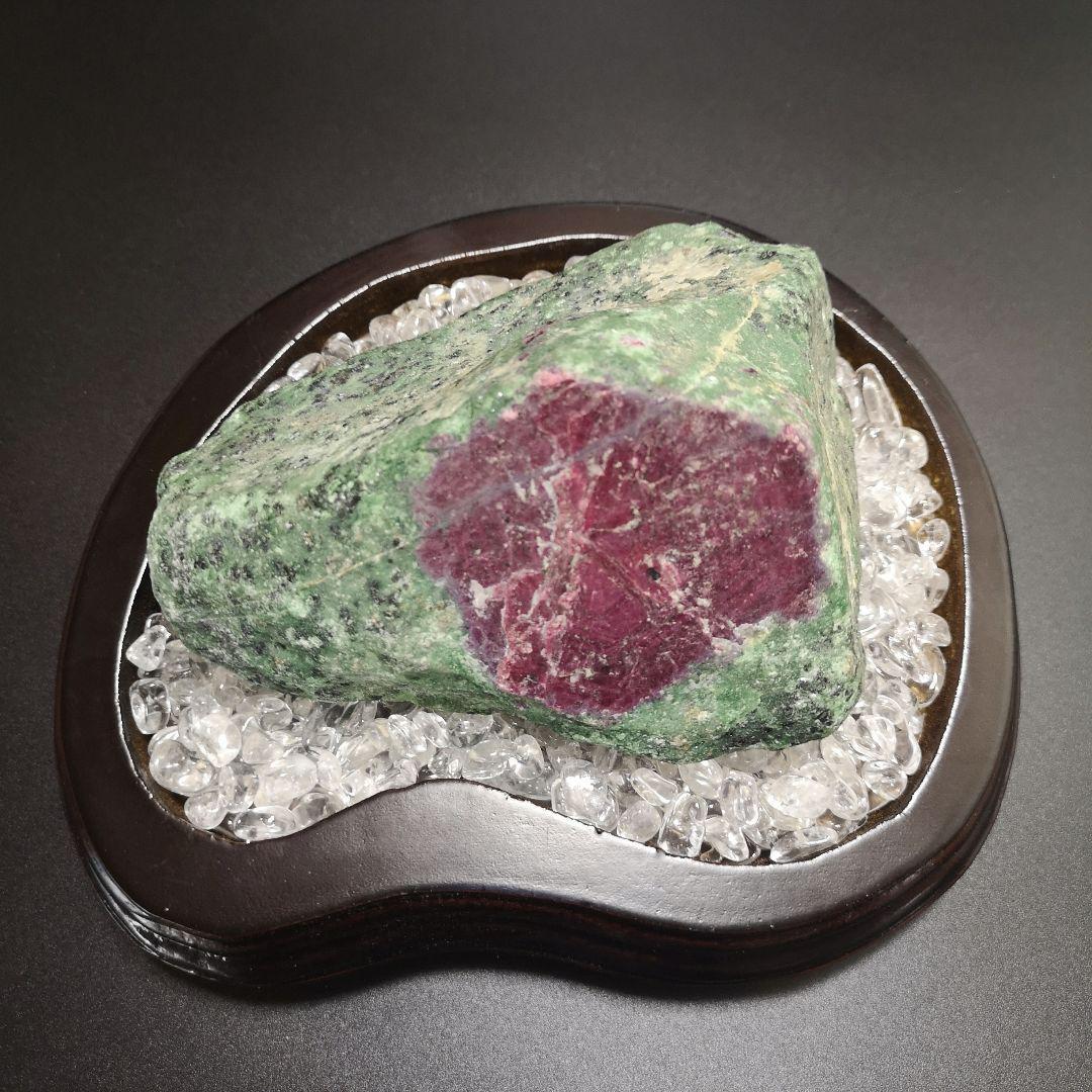 レア物 ルビーインゾイサイト ルビー 天然石 原石 鉱物 コランダム 魔