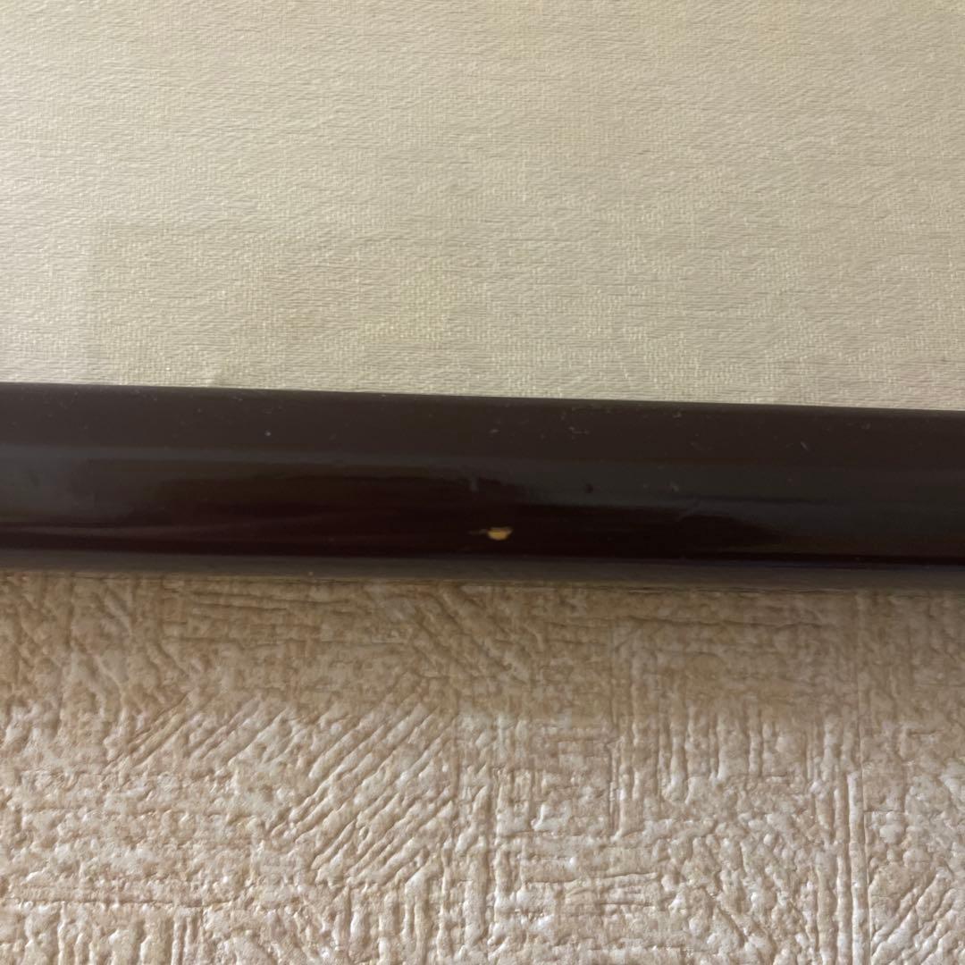 水墨画 赤い果物