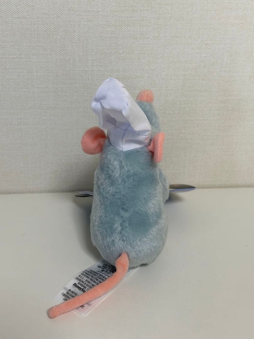 【1月末販売終了‼️】カリフォルニアディズニーで購入！レミー肩のせフィギュア