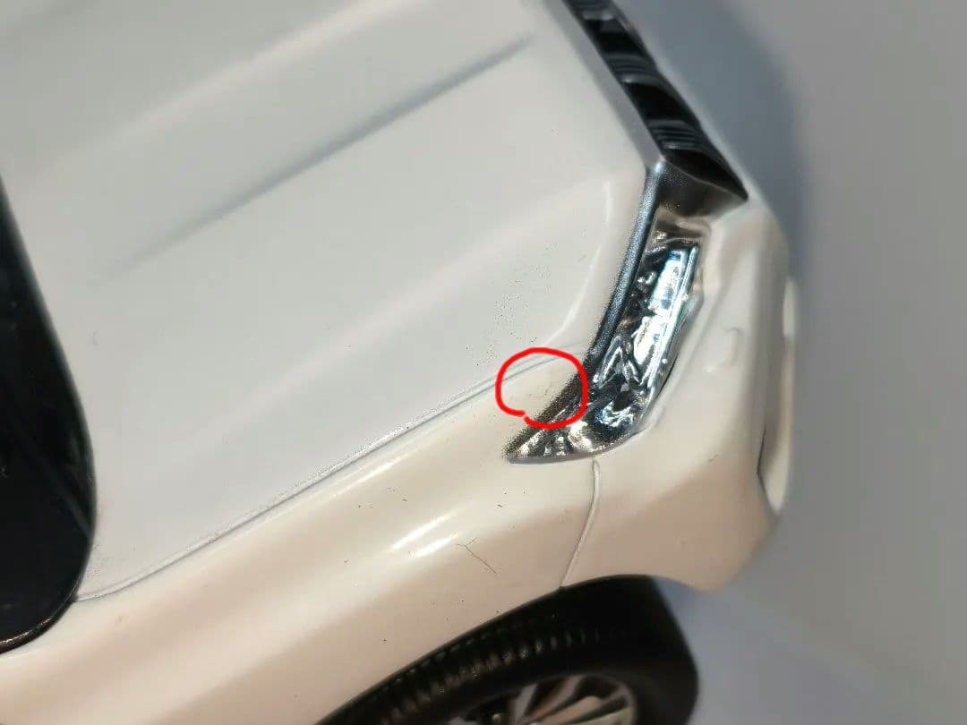 トヨタ ランドクルーザー プラド 1/30　カラーサンプル　色見本　ミニカー　白