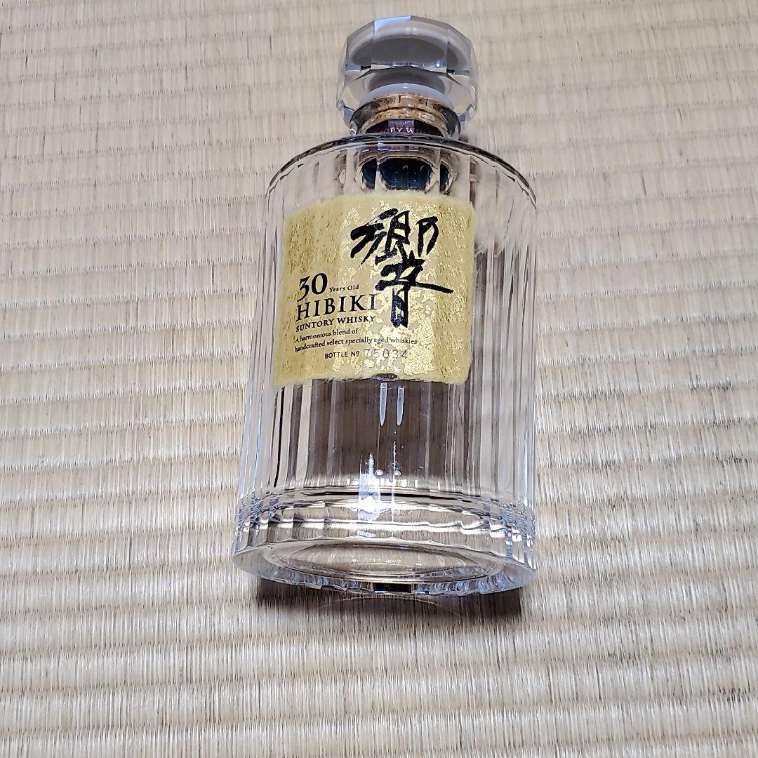 響30年 空瓶 空箱セット 完品 レア] 響30年 空瓶