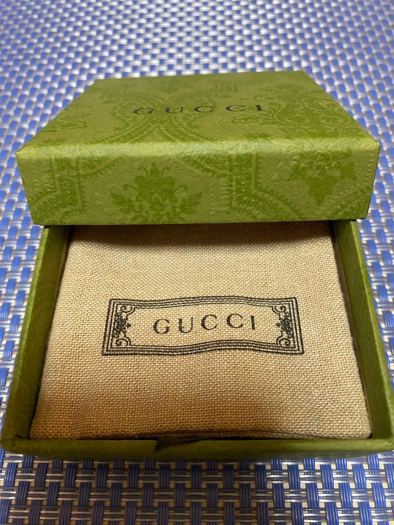 ハ*ク様 GUCCI 蛇モチーフ シルバーリング