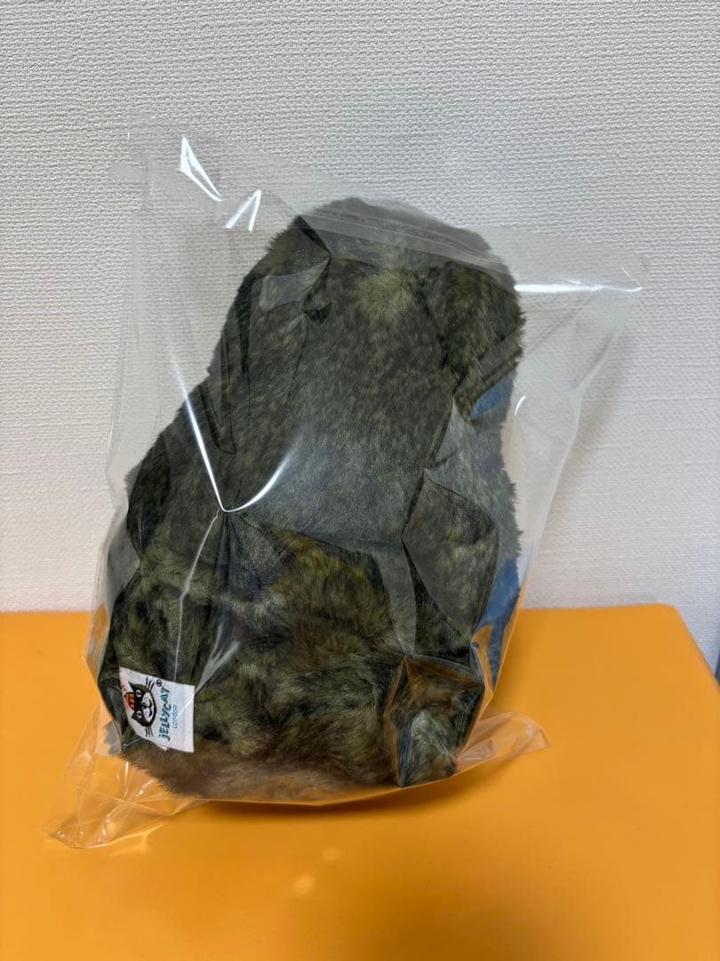 【美品】ジェリーキャット　アボカド　Mサイズ