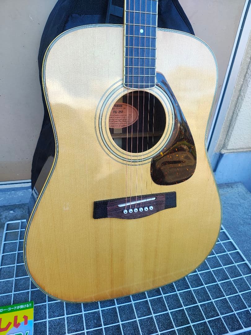 美品 YAMAHA FG-251 ギター教則本 クリップチューナー付