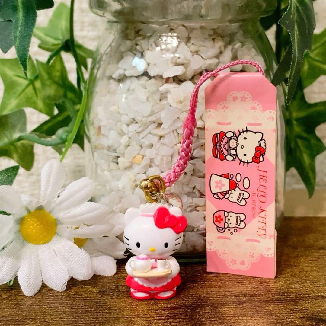 激レア ご当地キティ レストラン限定 ウェイトレスバージョン 根付け