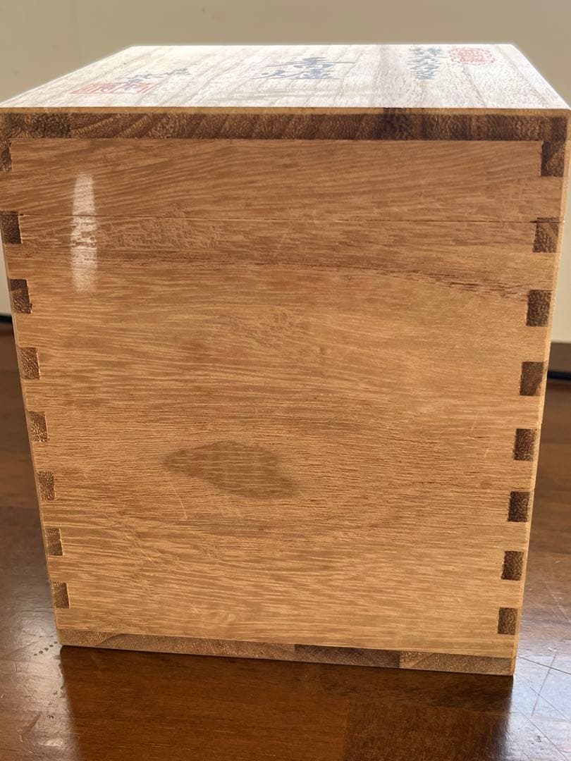 極錦金彩古伊万里 花柄陶器香炉 金色の蓋付き 未使用の通販はau PAY