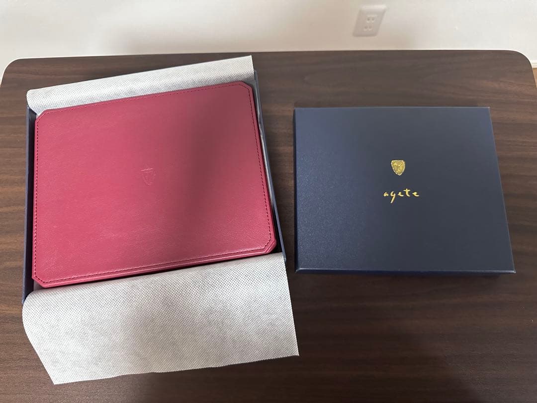 未使用品　agete アガット　ジュエリーボックス　レッド　外箱付き　インテリア