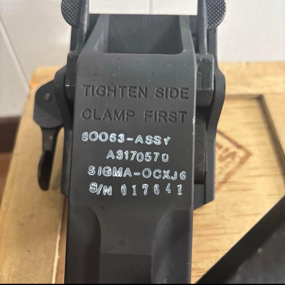 米軍　実物　M2 Browning Scope Mount with Rail