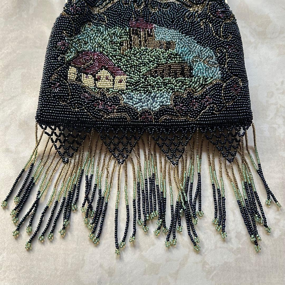 ビーズ刺繍 夜空　お城　ゴールドチェーンショルダーバッグ　フリンジ