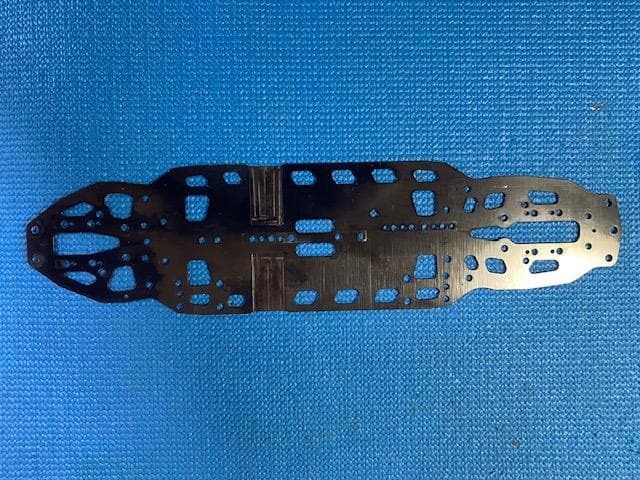 xray-x4-2025 スプリングスチールシャーシ1.2mm