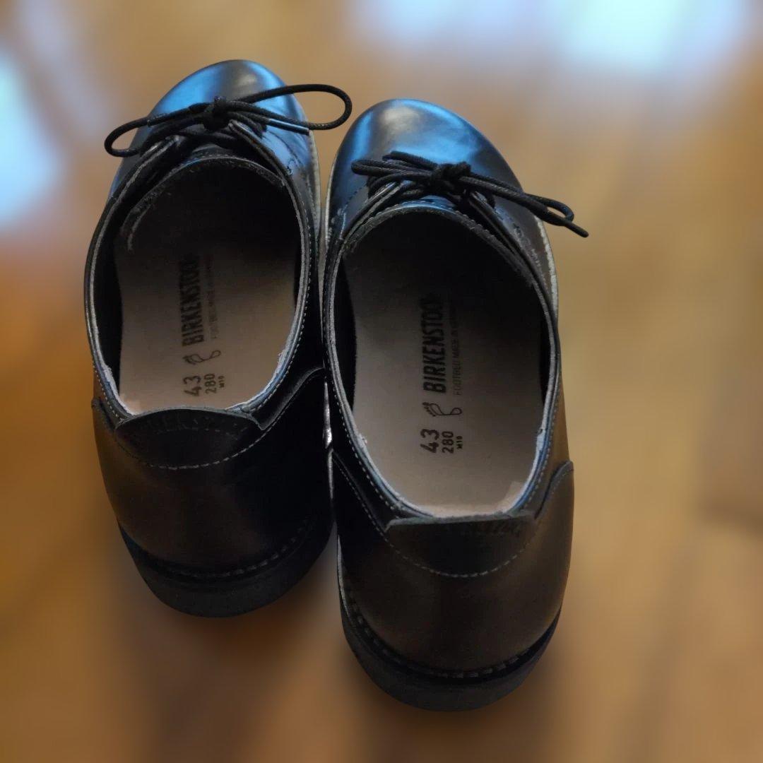 BIRKENSTOCK 黒の革靴　サイズ28センチ