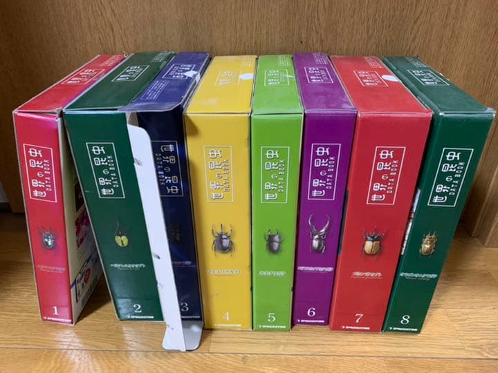 53体！！ディアゴスティーニ 世界の昆虫 データブック4冊 53体