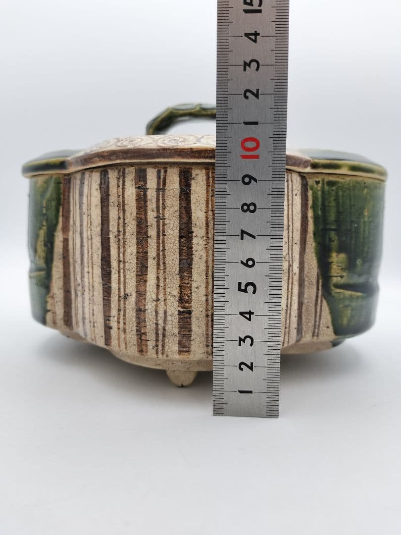 b104 食篭 織部 松本鉄山 木箱 茶道具 古物 喰籠 表千家 - メルカリ