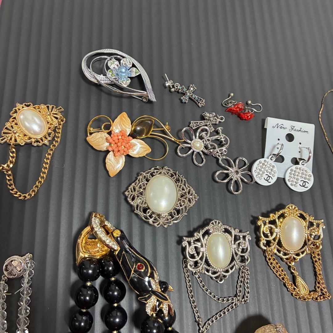 凛*離様 アクセサリーセット ネックレス ブローチ まとめ売り - メルカリ