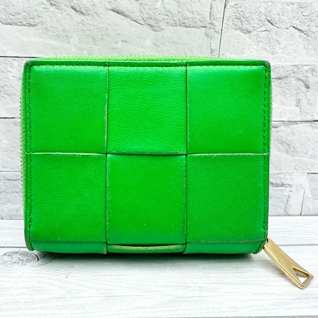 現行・RFID搭載】BOTTEGA 二つ折り財布 カセット イントレチャート