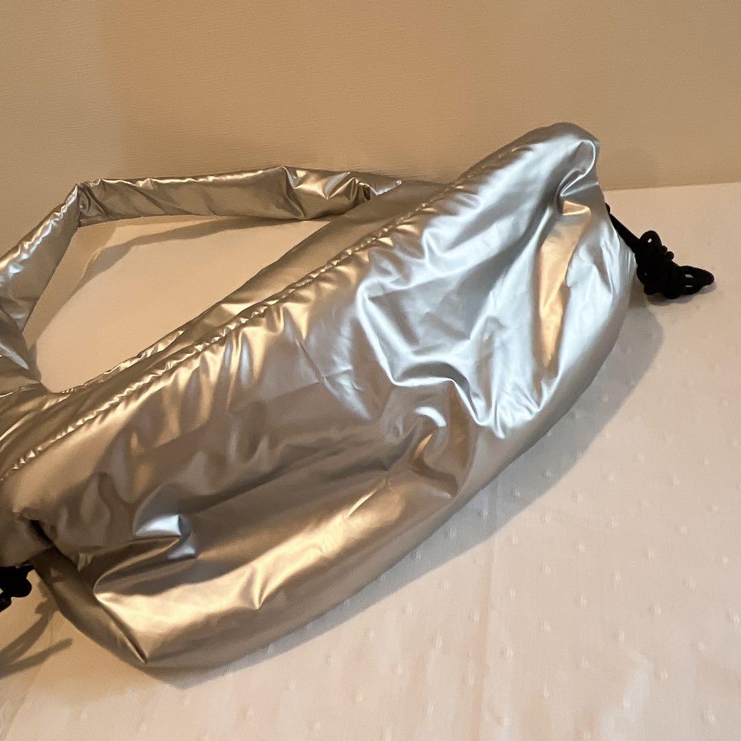 HUNTER シルバー ショルダーバッグ　ハーフムーン　ホーボー　シリング