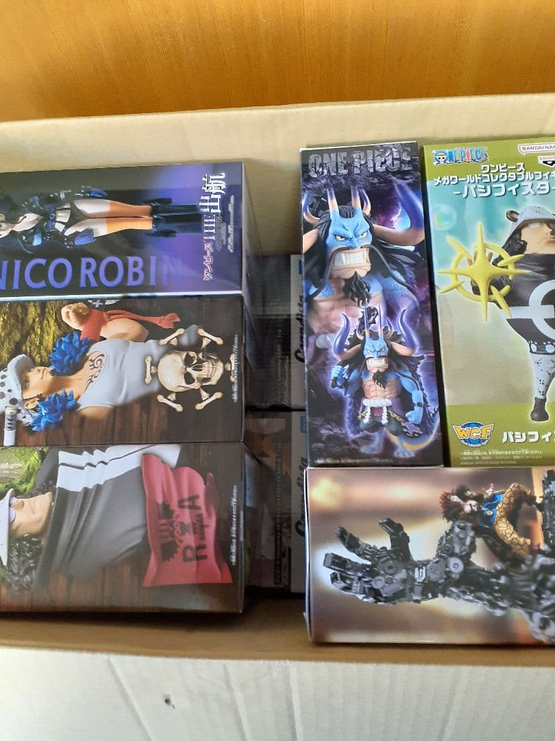ワンピースフィギュア まとめ売り11点 - メルカリ