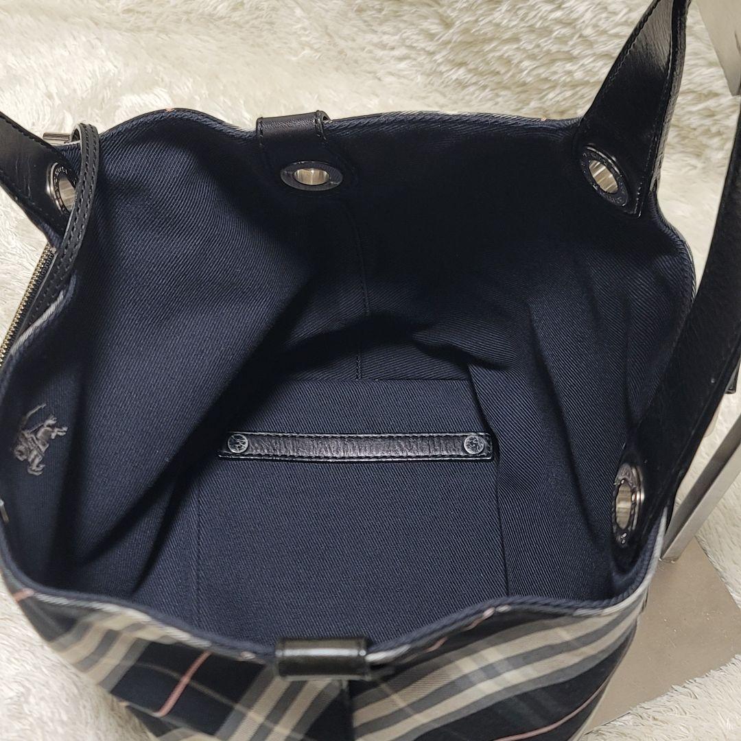極美品✨バーバリーブルーレーベル リバーシブル ハンドバッグ ノバチェック 舟形