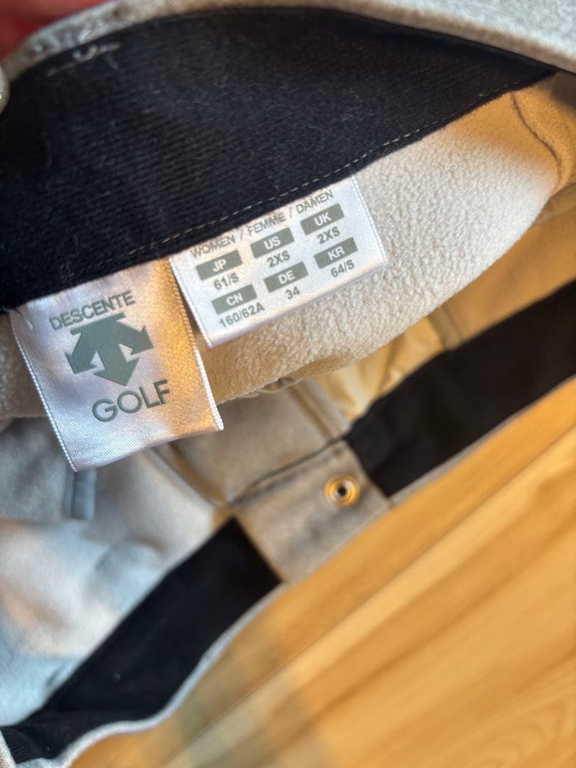 DESCENTE GOLF レディーススカート デサント　ゴルフ　中わた　S