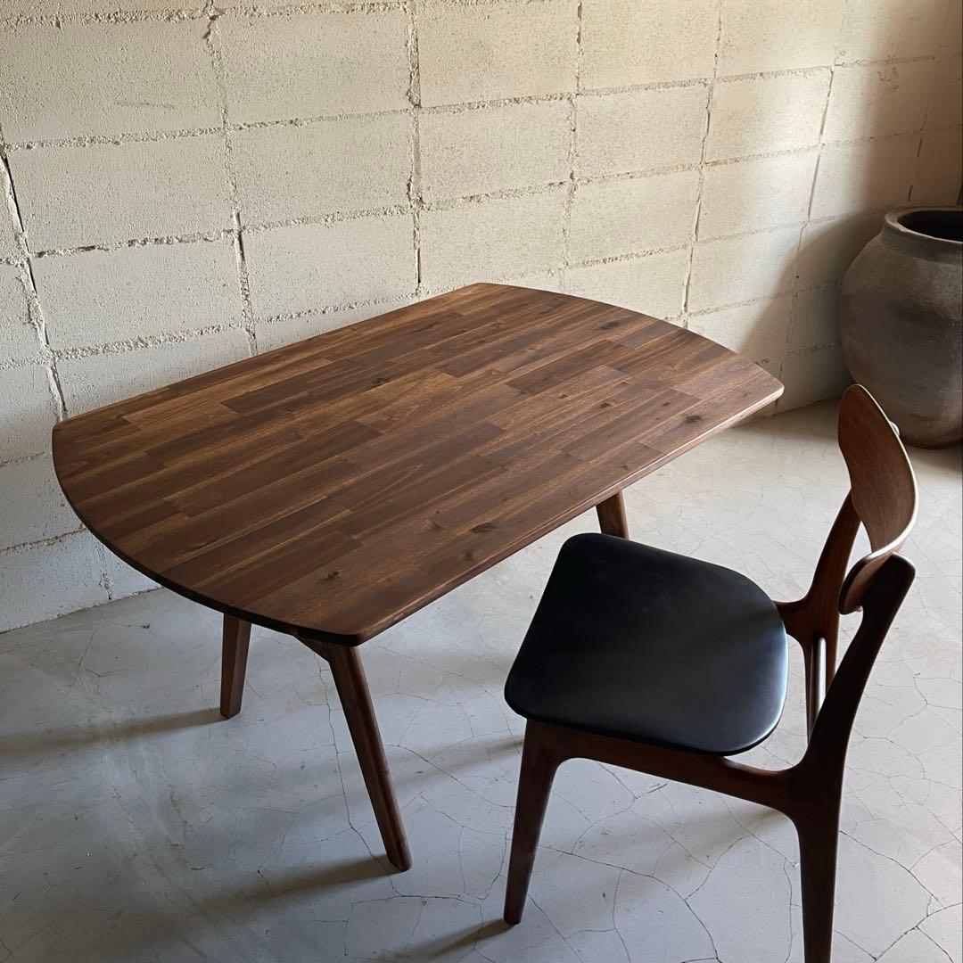 美品　unico ウニコ　SWELLA ダイニングテーブル