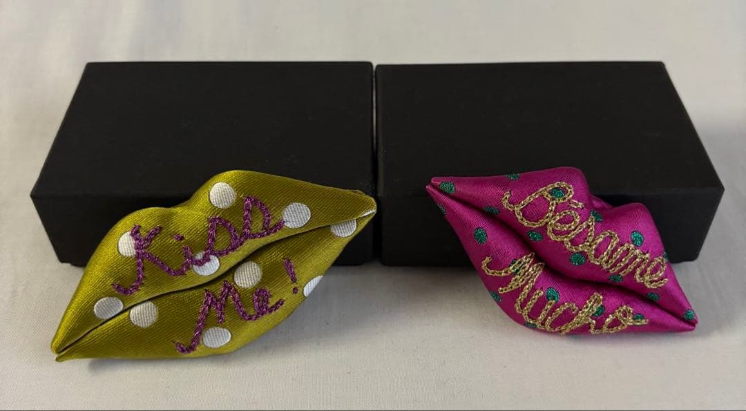 【未使用】希少ワコマリア 09aw 唇型ブローチ