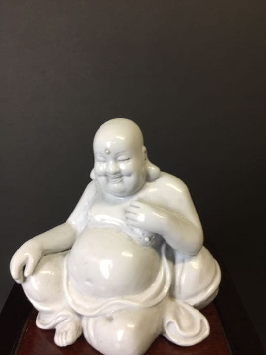 彌勒佛 陶瓷 德化窯 時代物 中國古玩 古美術 何朝宗印在銘 彌勒佛 陶瓷 德化窯 時代物 中國古玩 古美術 何朝宗印在銘 彌勒佛 陶瓷