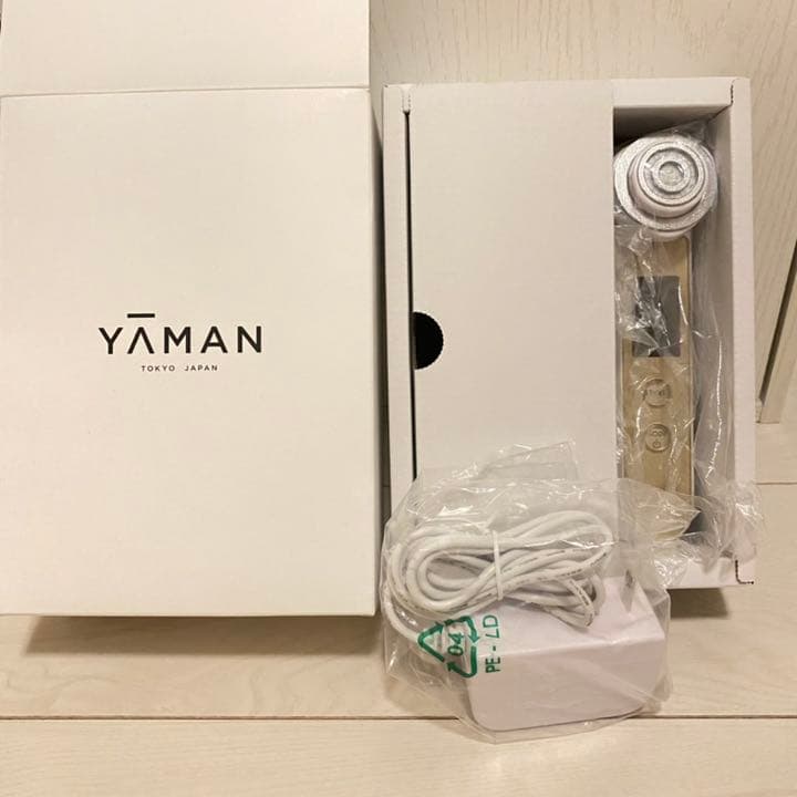 YA-MAN 美顔器 RF(ラジオ波)ボーテ フォトPLUS EX シャンパン…