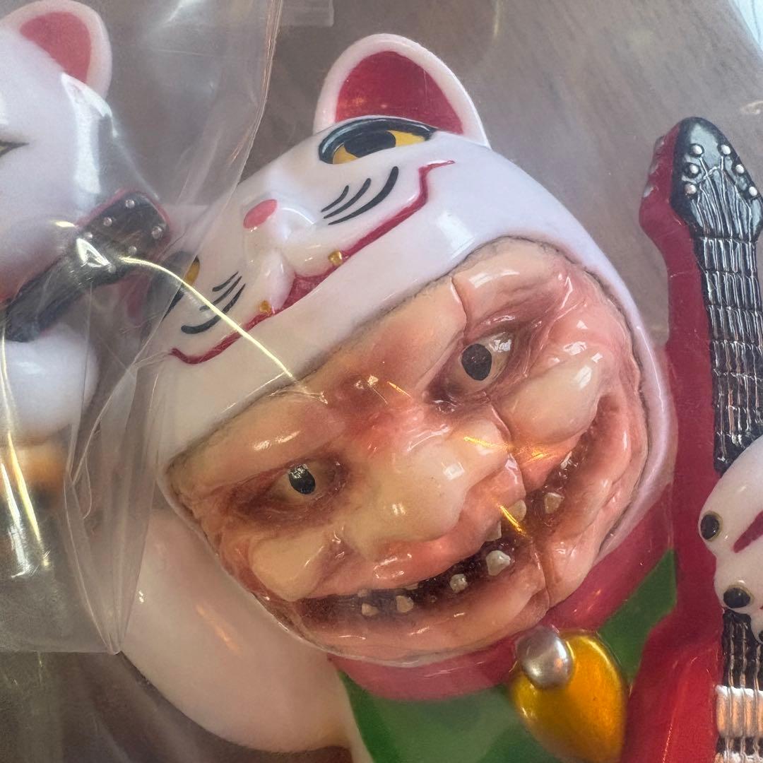ノイズキャット　ソフビ　sofubi 招き猫　ギター　アートトイ　抽選