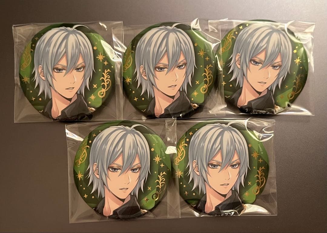 ツイステ シルバー 缶バッジ ブレイジングジュエル 5周年 ツ