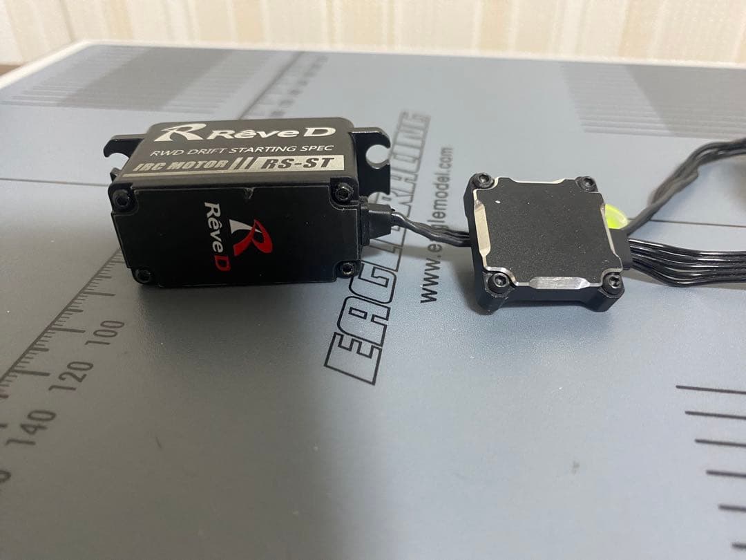 ReveD サーボ、ジャイロ