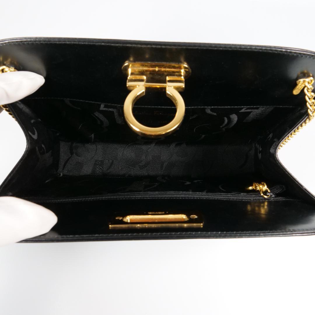 極美品✨サルヴァトーレフェラガモ ショルダーバッグ ガンチーニ チェーン 黒