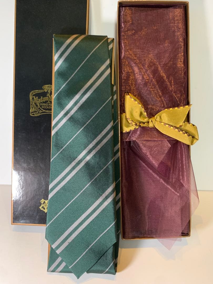 絶版 ノーブルコレクション スリザリン シルク製ネクタイ マダムマルキン箱入り