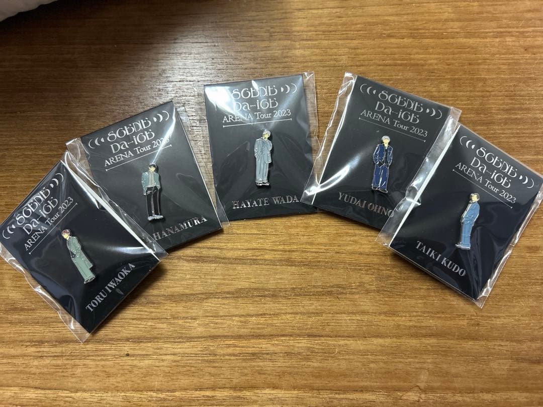 Da-iCE 「SCENE」ピンバッジ - メルカリ