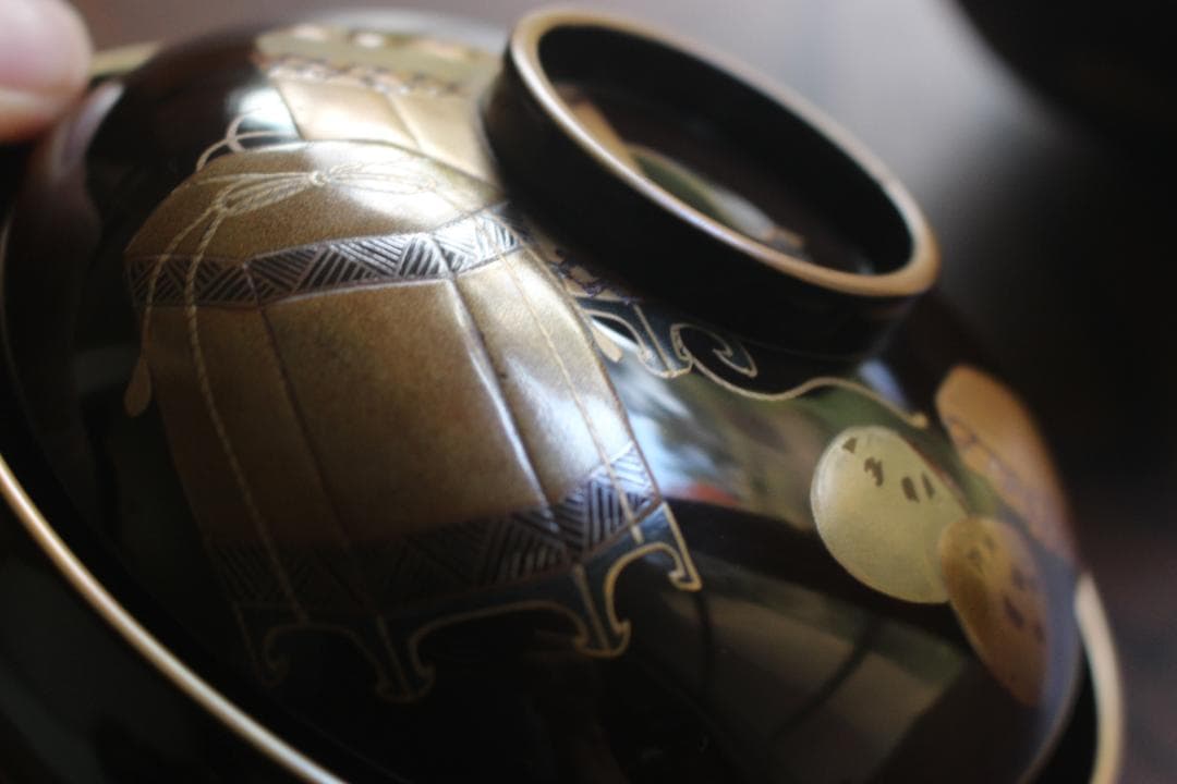 時代逸品！時代金縁黒漆に極上貝桶蒔絵の映えるお椀2点（検検京塗輪島塗蒔絵椀