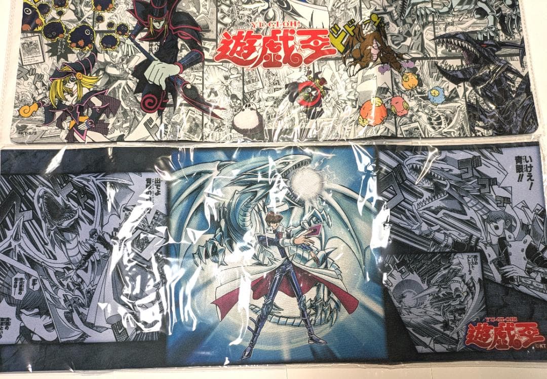 遊戯王プレイマット ジャンプフェスタ限定 原作絵柄&海馬瀬人ブルーアイズセット