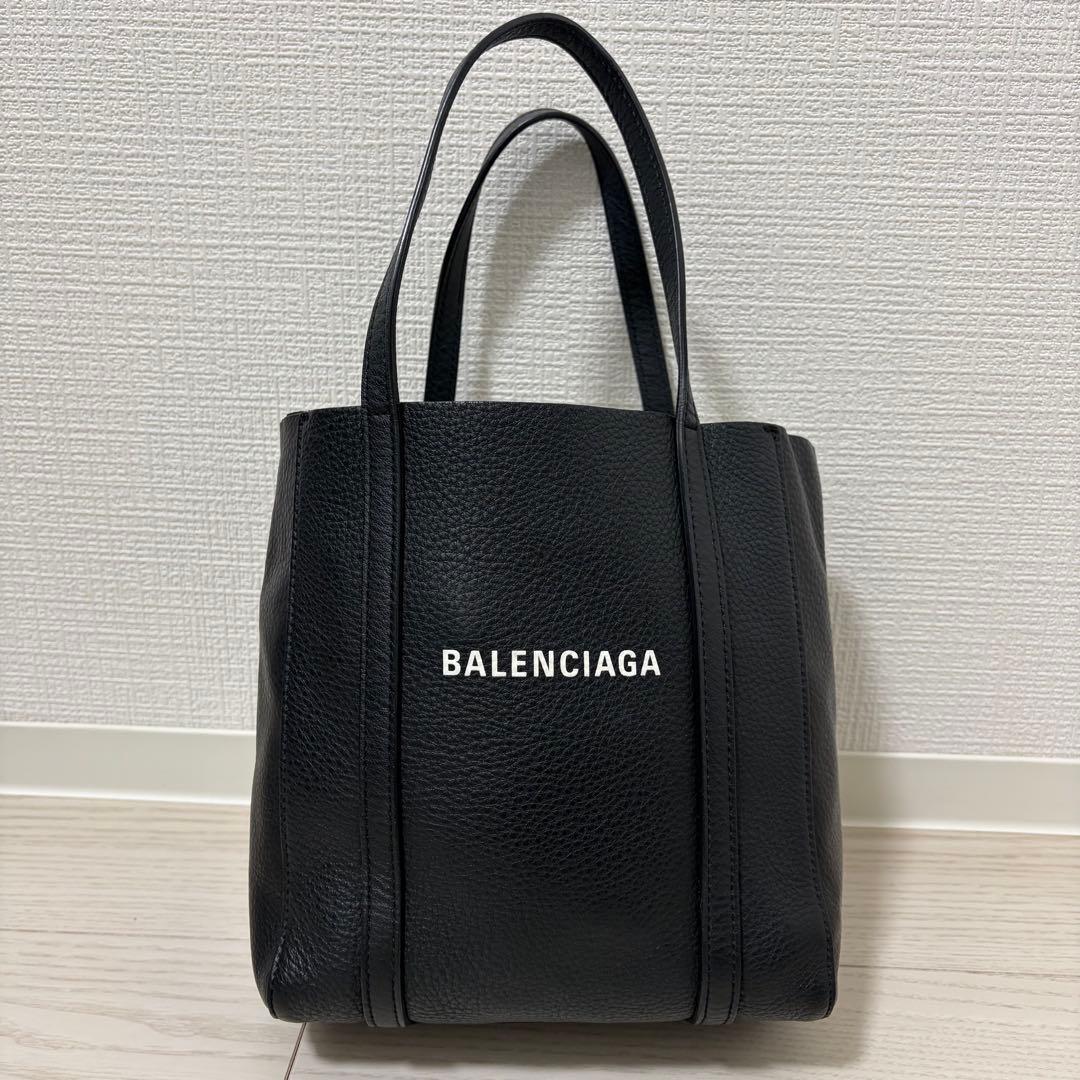 ✨美品✨バレンシアガ　エブリデイ　XXS　2wayハンドバッグ　オールレザー　黒