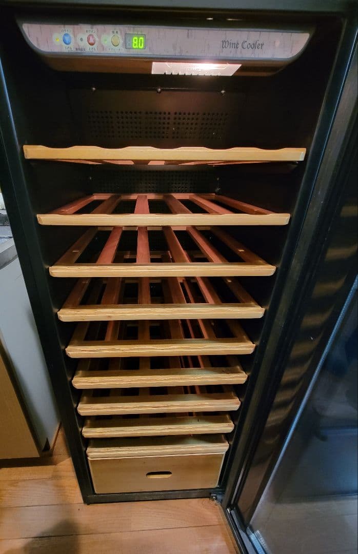 kokoko　ワインセラー 最大51本収納 JQ-F160A 稼働品 黒