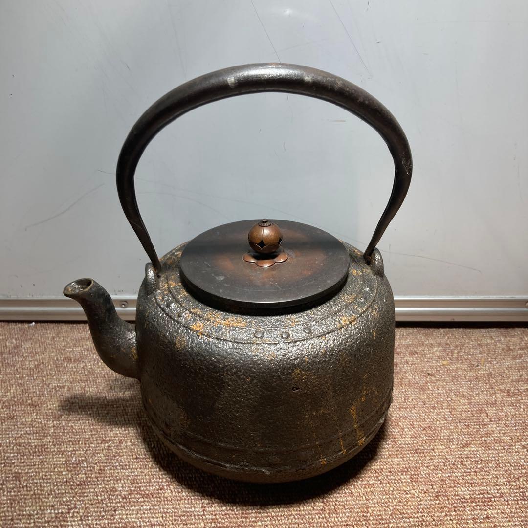 龍文堂富士図銀象嵌入り鉄瓶