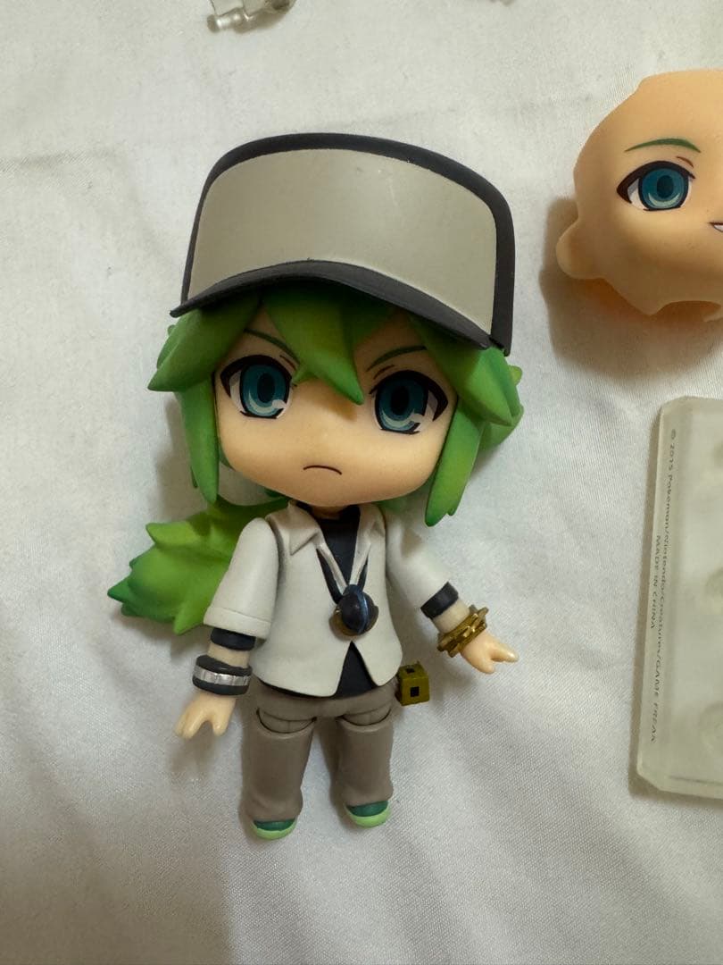 N エヌ　レシラム　ねんどろいど フィギュア　ポケモン　ポケットモンスター
