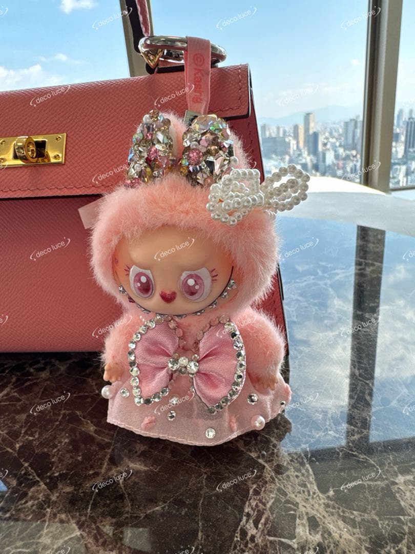 PIN FOR LOVE U スワロフスキー　ラブブ　　モココ MOKOKO