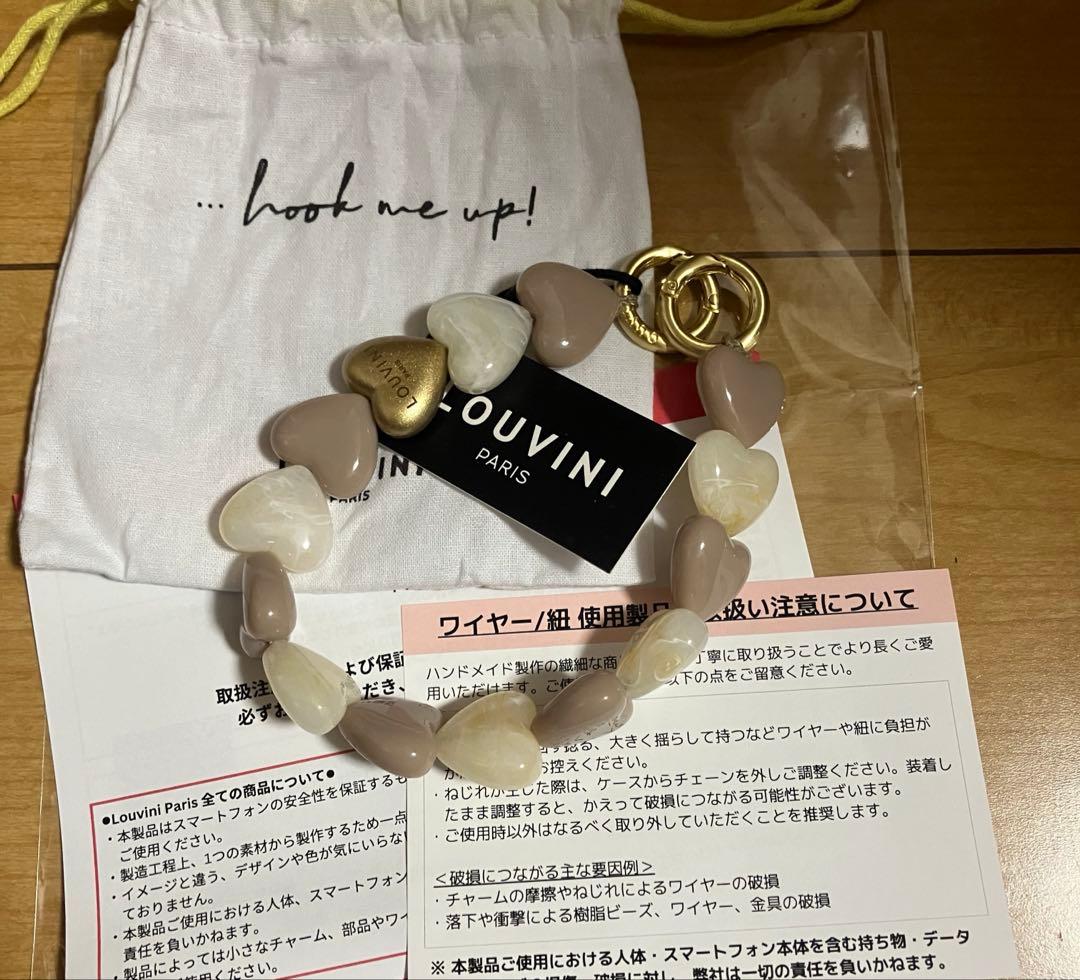 LOUVINI ハンドストラップPETIT CUORE BEIGE-TAUPE