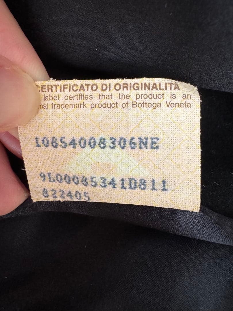 ボッティガ ヴェネタ Bottega Veneta ブラッククラッチバッグ