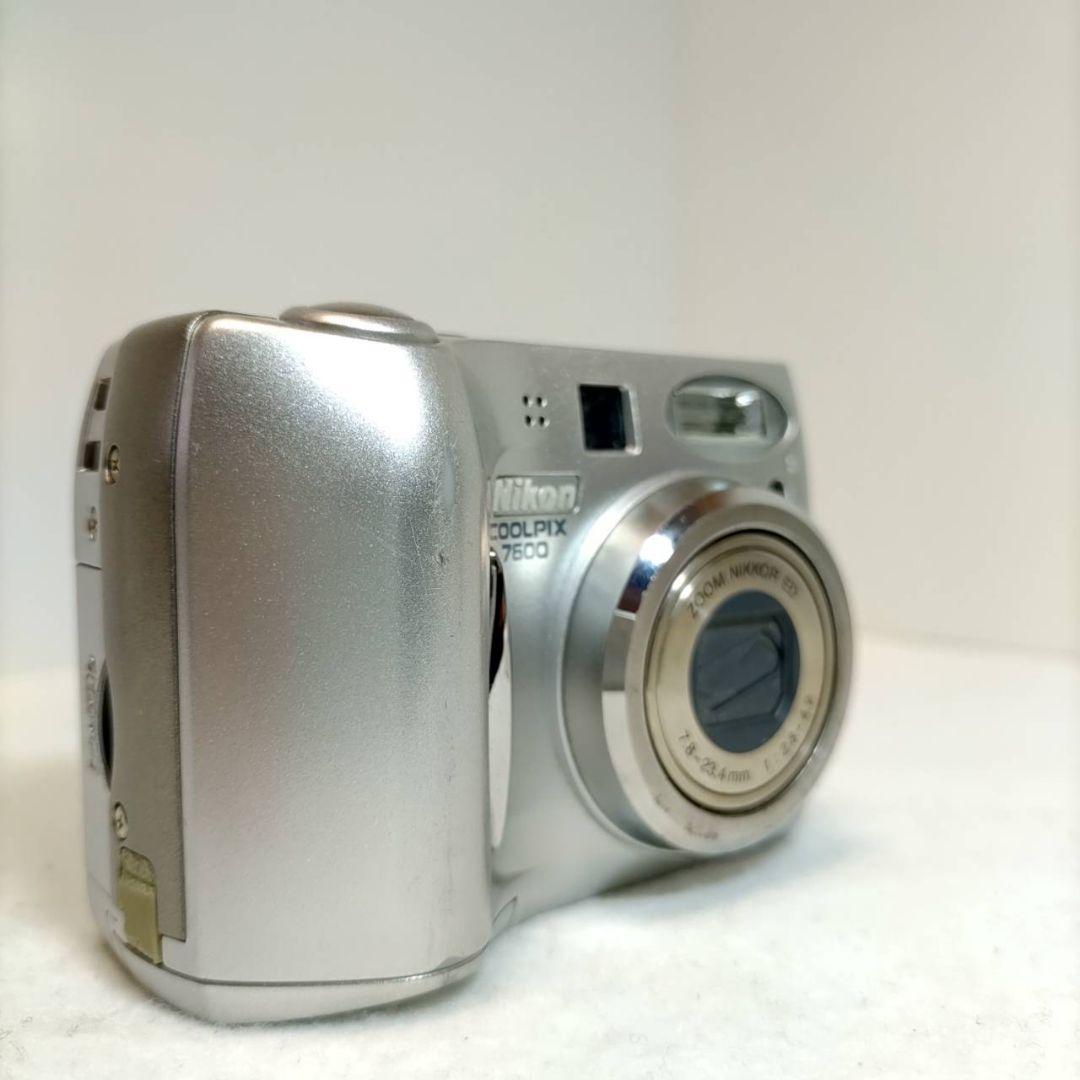 お得】ニコン COOLPIX 7600 オールドデジカメ オールドコンデジ