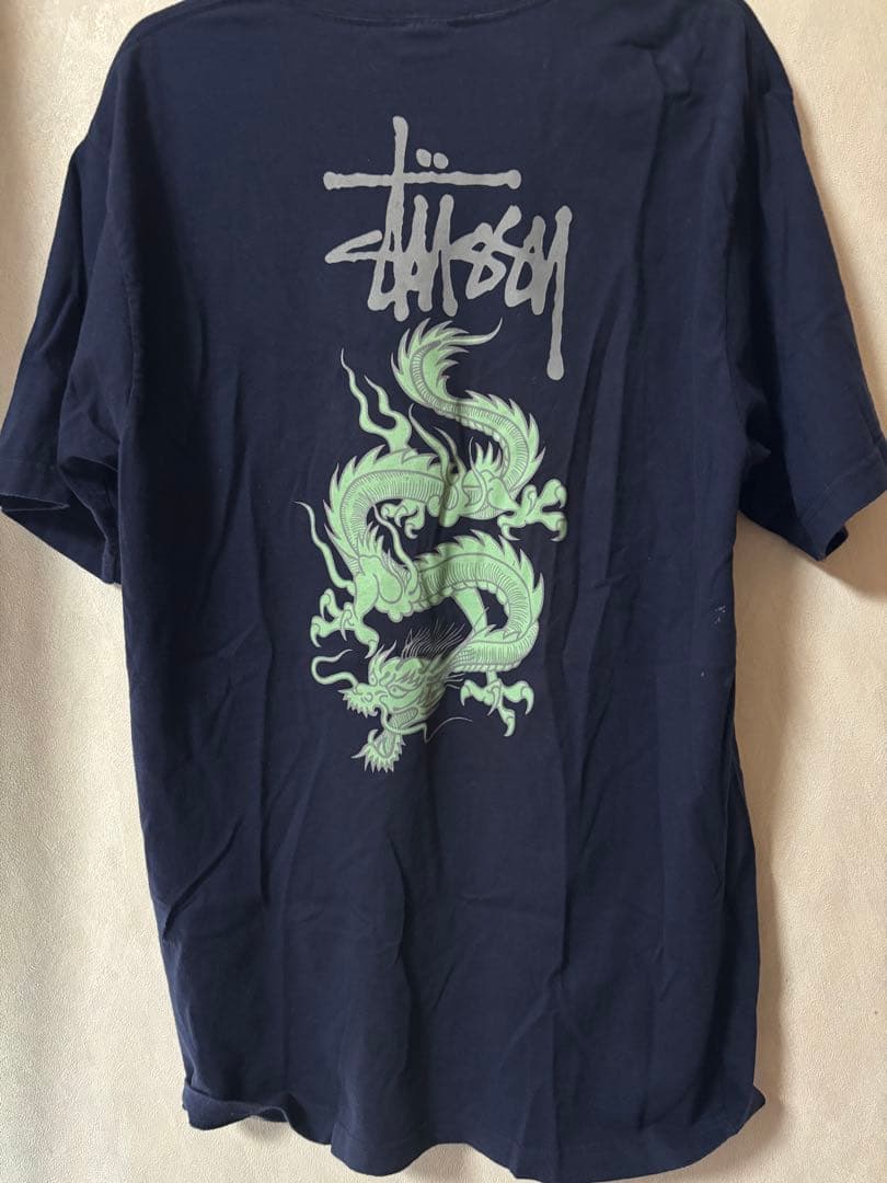 Stussy ネイビー Tシャツ ドラゴンプリント