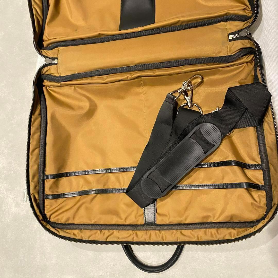 【HUNTING WORLD】 高級 レザー ブリーフケース 黒 フルオープン