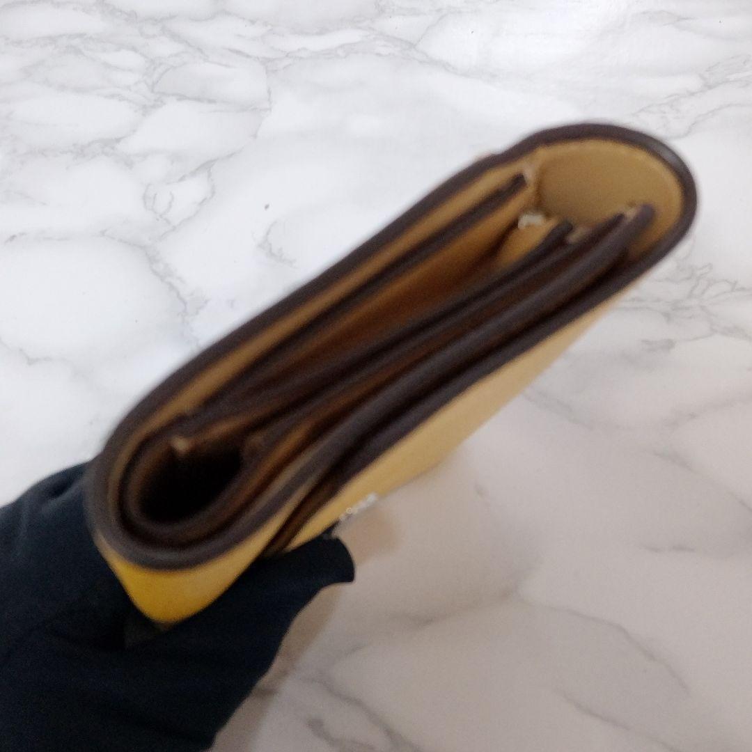 【美品】COACH コーチ エッセンシャルミディアムフラップウォレット